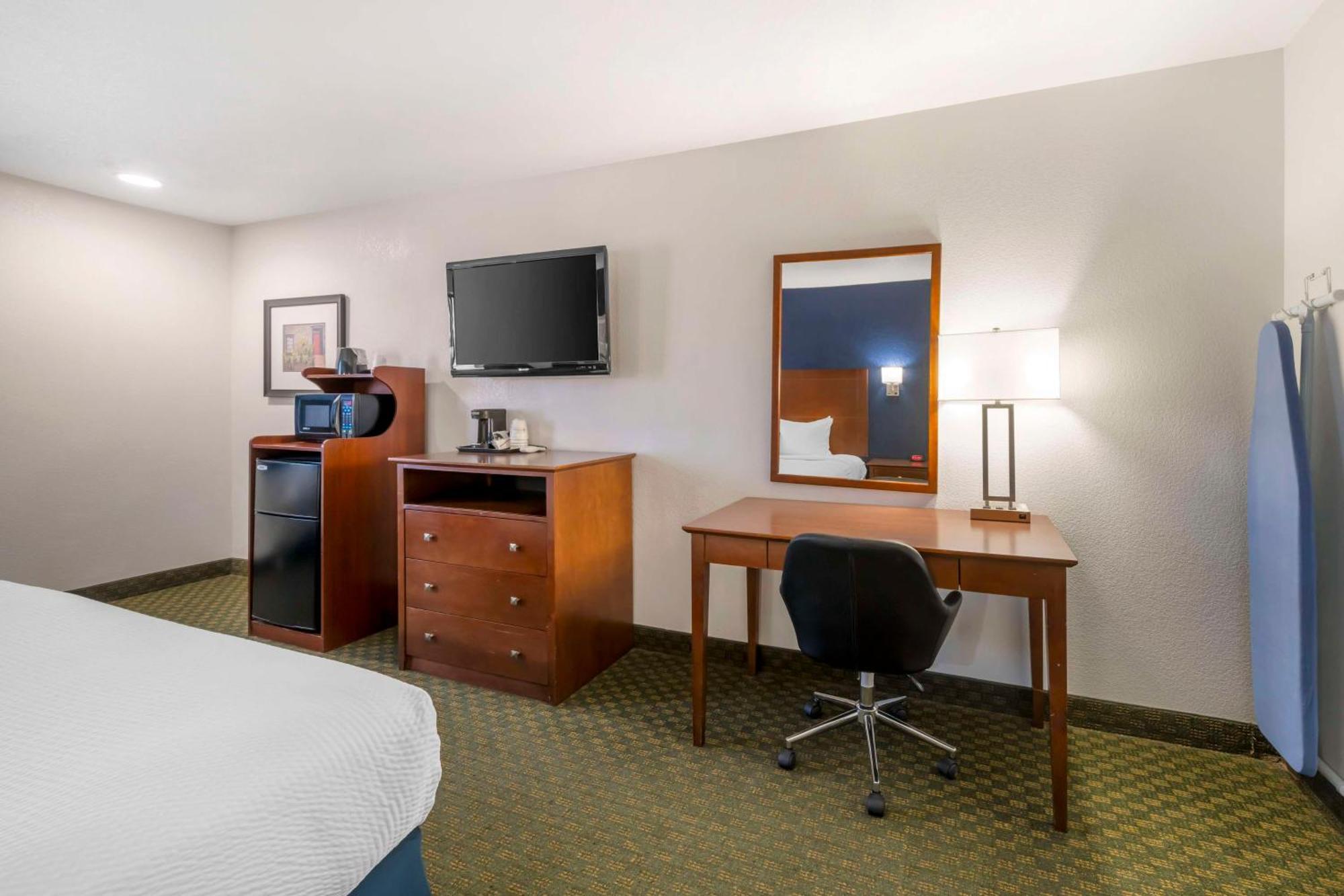 Best Western Parker Inn Экстерьер фото